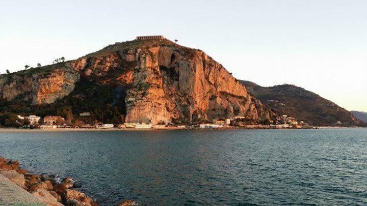 Апартаменти Vicolo Dei Pescatori Террачина Екстер'єр фото